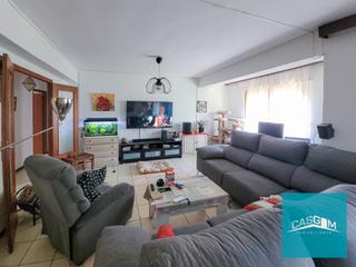 Pis a Isla Chica. Estupenda y amplia vivienda en isla chica, de 4 habitaciones y 2