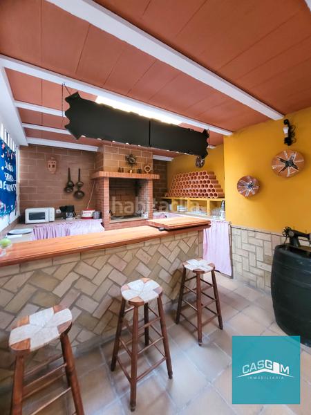 Foto 38ba4312-f0df-4cb7-9e06-1b7ebd711600. Xalet amb xemeneia aparcament a El Conquero Huelva