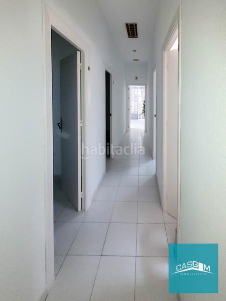 Foto c390d9ff-5a58-4698-9a2d-5d97ab3dbc16. Xalet amb xemeneia aparcament a El Conquero Huelva