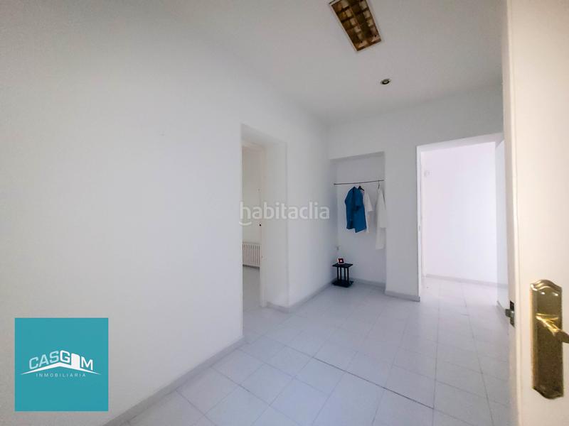 Foto d78149c0-b10e-4635-bc8c-6805fd2e56cd. Xalet amb xemeneia aparcament a El Conquero Huelva