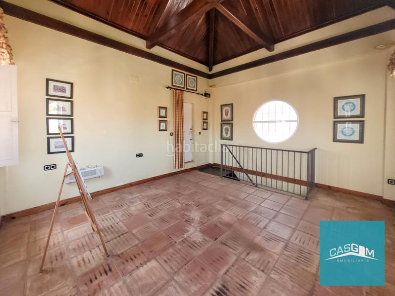 Foto f811c25f-3afe-4839-975c-a2c6d3a9ff47. Xalet amb xemeneia aparcament a El Conquero Huelva