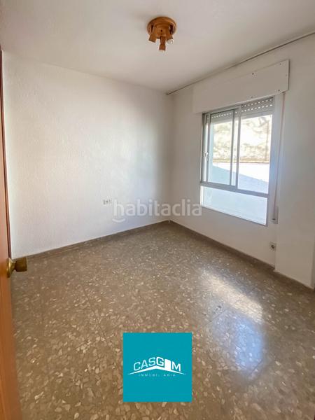 Foto f9af6240-ff31-47a4-a1d3-26b12da7c96e. Piso vivienda amplia, luminosa y adaptada en pleno Centro en Huelva