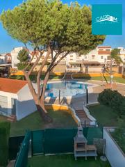 Casa adossada a Bellavista. Impresionante casa adosada en bellavista que lo tiene todo: pisc