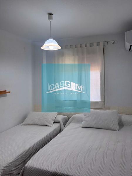 Foto 55f2ae79-9c94-4eae-a153-b23a141cf666. Maison jumelée avec parking piscine dans Islantilla golf Islantilla