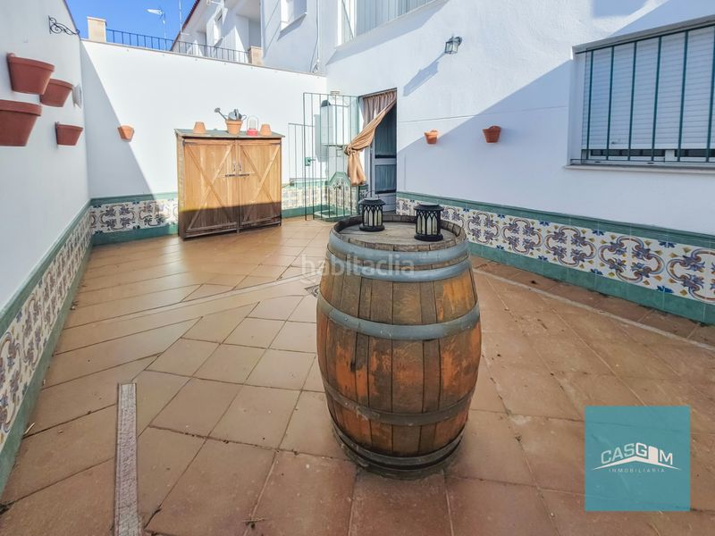 Foto a9ddd288-a542-453c-9899-8364f566af1a. Casa adossada amb aparcament a Almonte Almonte