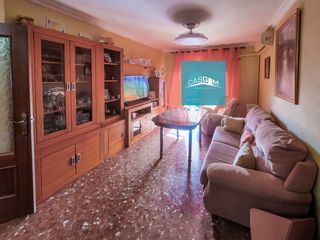 Pis  Avenida de crist�bal col�n. Magn�fico piso de 4 dormitorios, exterior y con ascensor en aven
