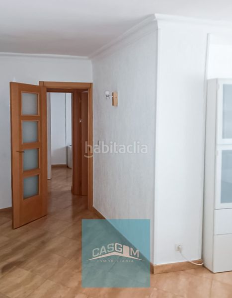 Foto 1c06b4fa-b9bf-4d0b-bb15-49b368388793. Pis a Isla Chica Huelva