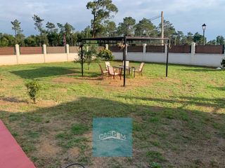 Chalet en Lepe. Chalet independiente con gran parcela en pinares de lepe y a 1 k