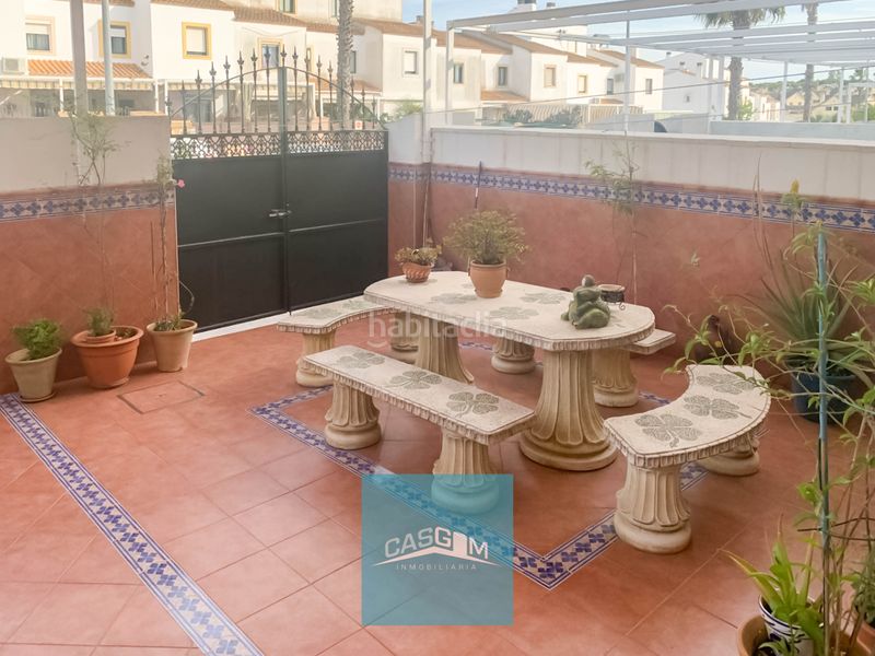 Foto 3f82d240-50aa-4f26-8d72-bdcddf1a1a76. Casa adossada amb xemeneia aparcament piscina a Núcleo Urbano Aljaraque