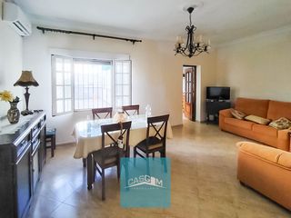Semi detached house in Lepe. Estupenda casa en lepe con amplio patio y gran azotea, 3 dormito