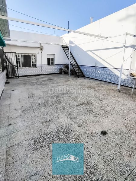 Foto cd96f2bf-e535-4ff9-abe9-e62c147db202. Casa adossada a Lepe