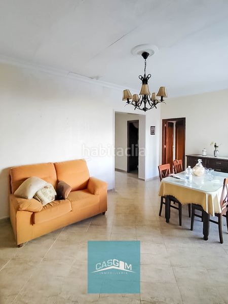 Foto ec9d07c2-4e87-4419-8a02-67ce9a708f70. Casa adossada a Lepe