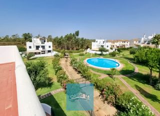 Miete Haus in Lepe. Maravillosa casa de 3 dormitorios y 2 baños con terraza, piscina
