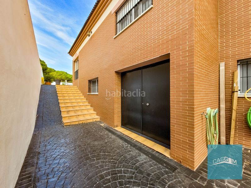 Foto 486c581a-918c-4c4d-9137-74c3e4c27a4f. Xalet amb xemeneia calefacció aparcament piscina a Aljaraque