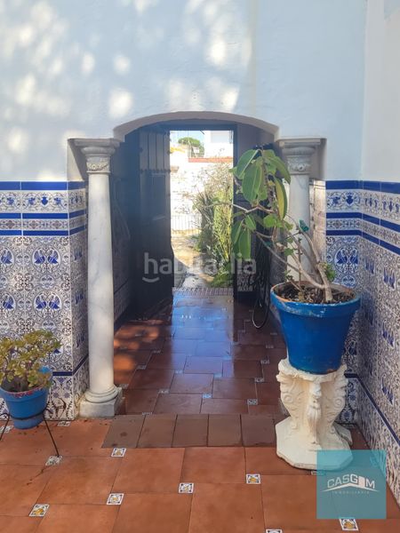 Foto ac00319a-27b3-4522-ae73-05fc53760781. Xalet amb xemeneia aparcament a Punta Umbría