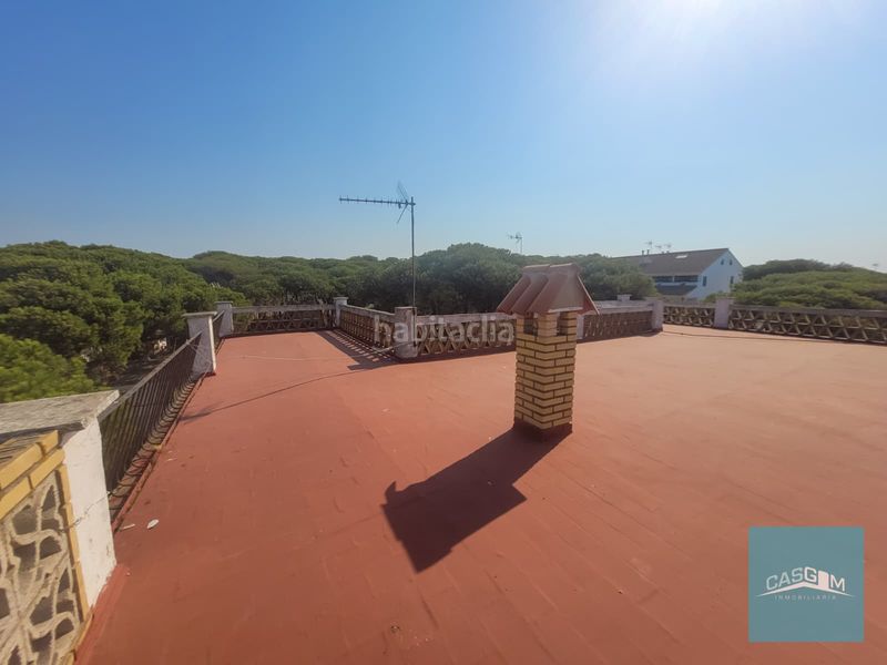 Foto cf53e2e7-93dd-413f-b4f3-d878f5155d1a. Xalet amb xemeneia aparcament a Punta Umbría