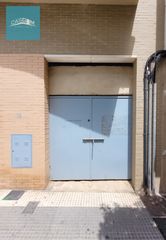 Local Comercial a Avenida San Antonio