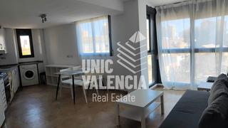 Lloguer Pis  Avinguda de la plata. Piso en alquiler de dos dormitorios en av. de la plata