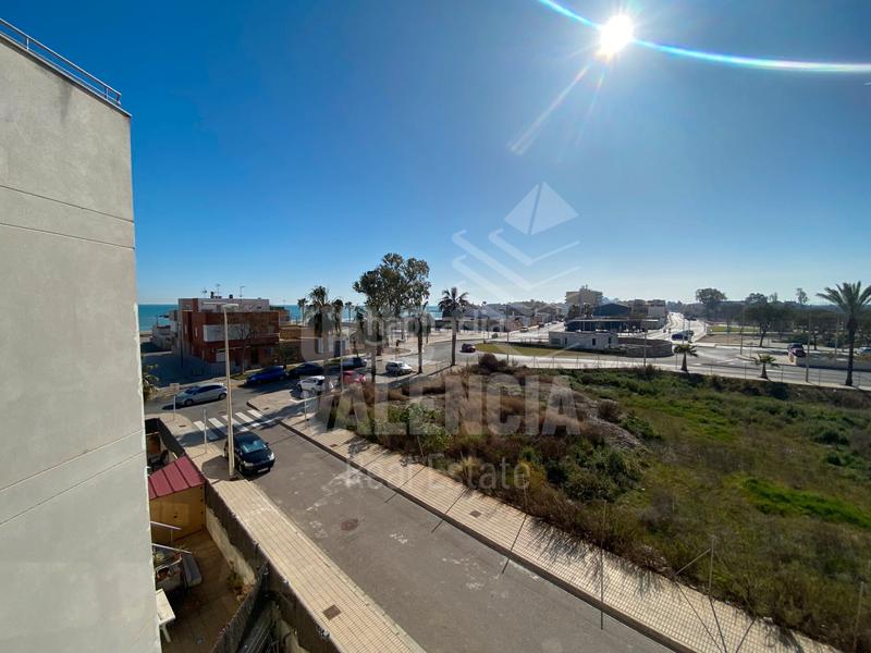 Foto 49b80f46-d318-423a-91cd-d777896f4fd4. Alquiler dúplex ático dúplex con vistas al mar en playa de puzol en Puçol