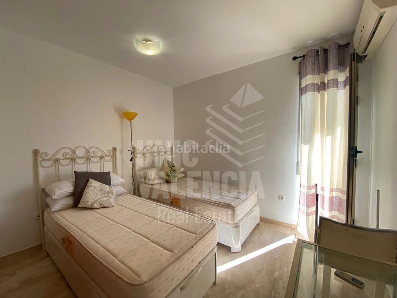 Foto 69e7d5f9-d844-4c1f-ab2b-401e1e7e8659. Alquiler dúplex ático dúplex con vistas al mar en playa de puzol en Puçol