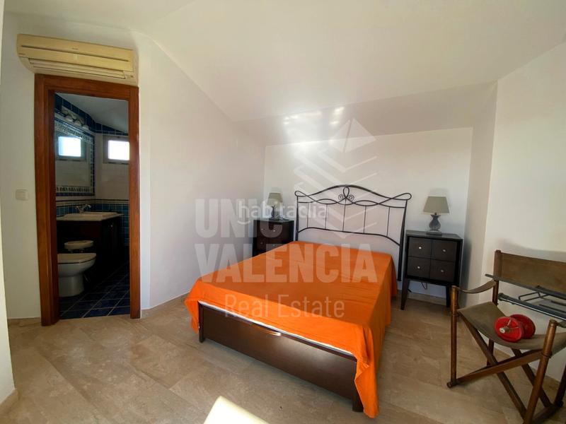Foto a748c453-4ff2-4fe9-909e-e077c9efefe7. Alquiler dúplex ático dúplex con vistas al mar en playa de puzol en Puçol