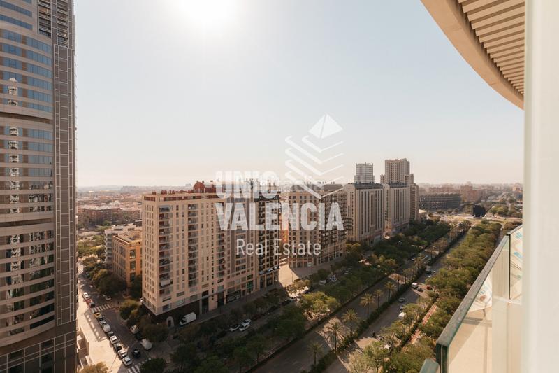 Foto f6db598b-ea6e-46e0-a44c-687680cee5f3. Location appartement avec chauffage parking piscine dans Valencia