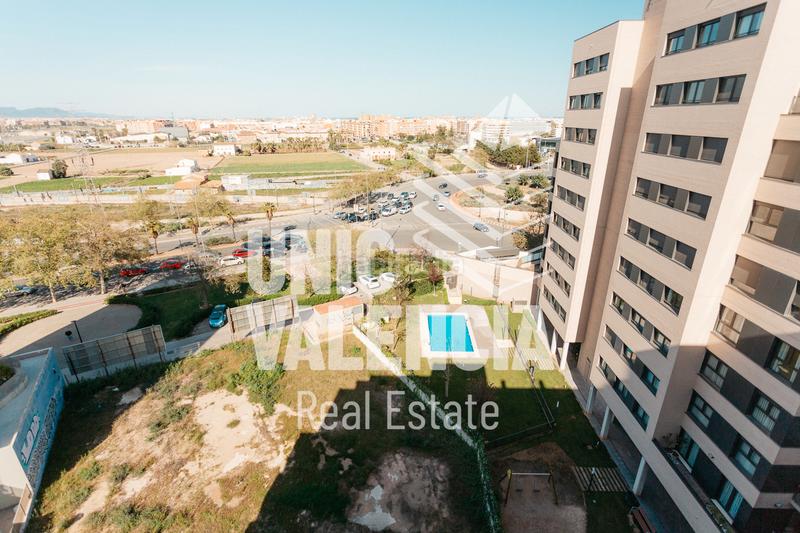 Foto 36b716fe-9c14-4b2d-b4a1-0cb04ba050bf. Rent penthouse with parking pool in Sant Llorenç - Zona Alfahuir Valencia