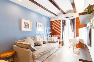 Miete Etagenwohnung  Carrer de dénia. Alquiler de apartamento de un dormitorio en ruzafa