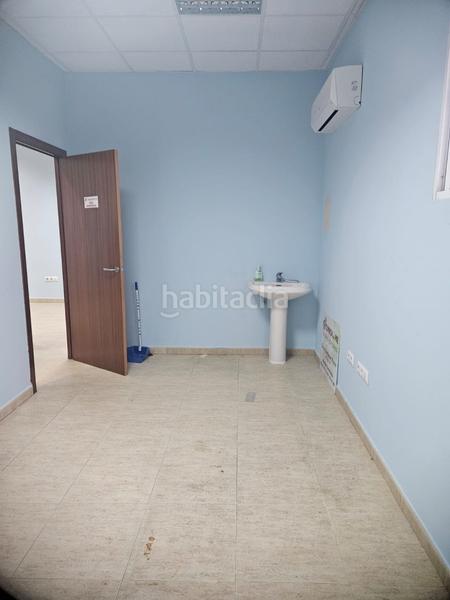 Foto 131bd7b4-f4b3-4638-b4e3-67691825dd8a. Rent business premise with heating in nuevo Cáceres Cáceres