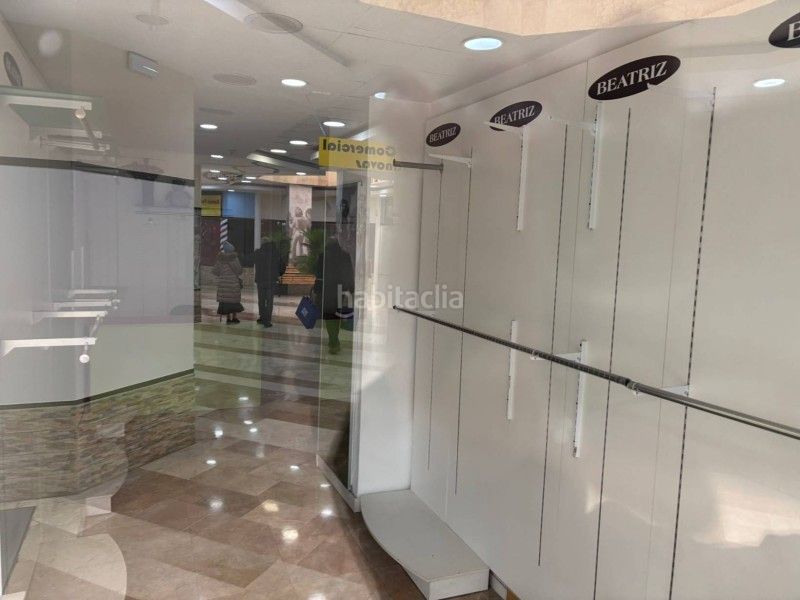 Foto 8d2c5f2a-d7c7-443a-81d3-92a446a4afe6. Lloguer local comercial a Centro Cáceres