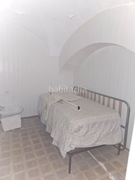 Foto 432a9a43-6ad0-4582-a393-c357cac4c320. Casa aparellada a Casar de Cáceres