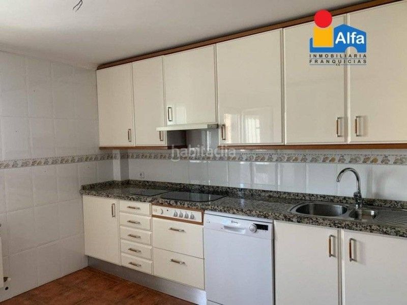 Foto e38957af-c03a-4dee-aad9-95dace699c87. Affitto duplex con riscaldamento parcheggio in Ruta de la Plata Cáceres