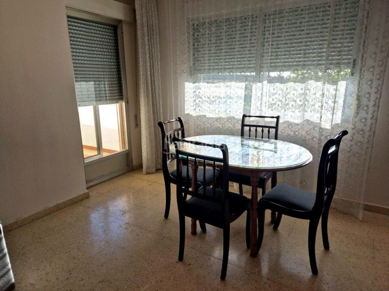 Foto 7950241c-fe08-447f-b76d-7756ec67a1ae. Rent flat with heating in Centro Cáceres