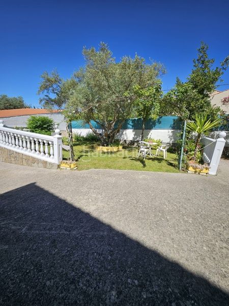 Foto ac015241-cea0-47dc-aea2-d861dd8709c8. Xalet amb calefacció aparcament piscina a Malpartida de Cáceres