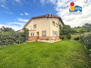 Chalet in Montesol - Mejostilla. Casa adosada en venta en mejostilla  cáceres cáceres