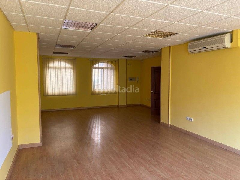 Foto ff352364-5096-4961-8d21-dfc621344545. Local comercial a Ruta de la Plata Cáceres