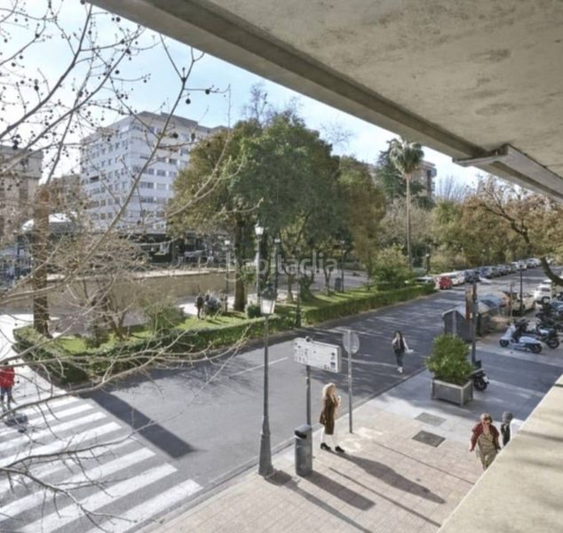 Foto 371f3e35-e26b-4d80-8d43-48c273a5fddc. Oficina a Centro Cáceres