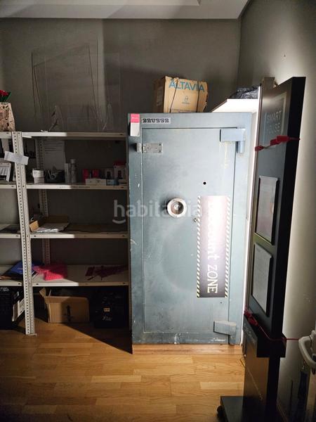 Foto 9d6eb35e-f741-45ba-be02-29eee3435900. Miete geschäftsraum in Centro Cáceres