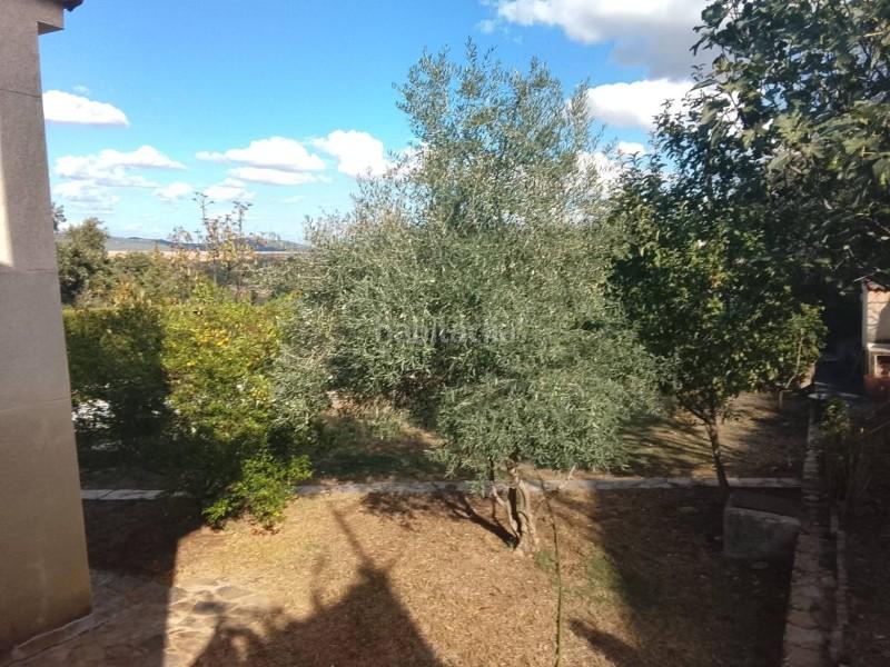 Foto a9e25d5b-4156-4268-901a-d0773e6bd5f3. Xalet amb calefacció piscina a Ceres Golf Cáceres