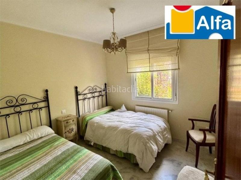 Foto f67976bf-e4e1-413a-ada5-79f25f55bed1. Xalet amb calefacció piscina a Ceres Golf Cáceres