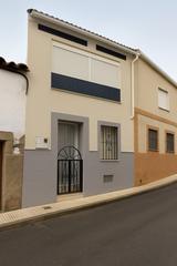 Chalet à Valdefuentes. Casa adosada en venta en valdefuentes cáceres