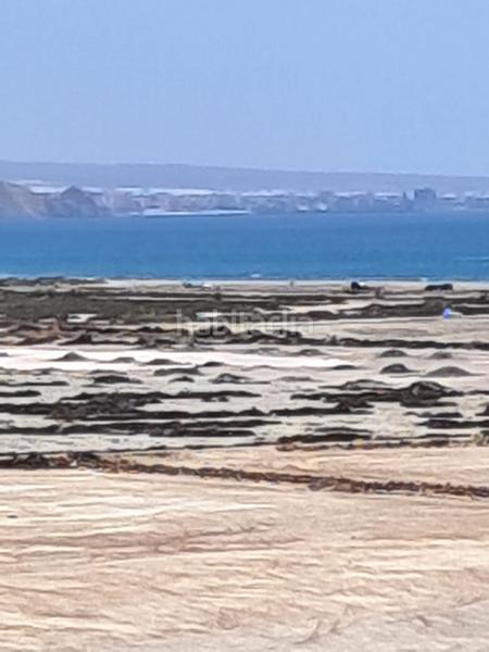 Foto aeef1620-8013-4988-adf2-25e55b2be9c2. Piso 128m<sup>2</sup> en avenida legión española 26 en Las Salinas Roquetas de Mar