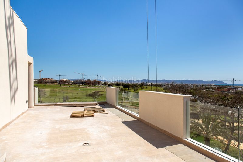 Foto bf322b1c-ec8e-4568-bfed-e83f88880a94. Pis 128m<sup>2</sup> amb aparcament piscina a El Toyo Almería