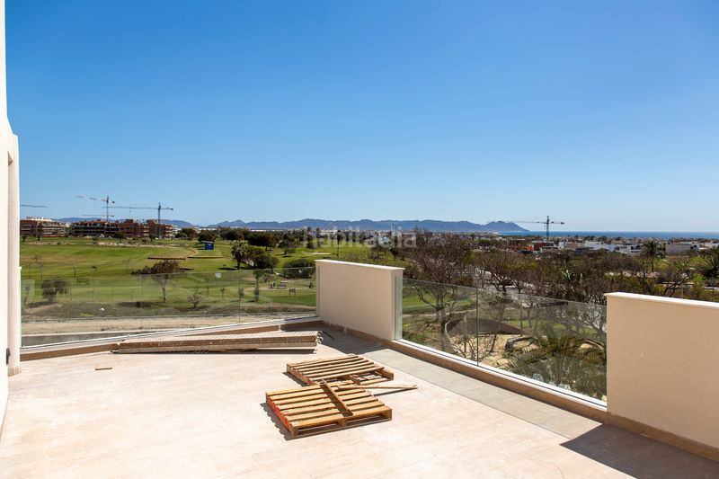 Foto d9292980-76c2-46c3-98ba-614b5f7c3e2f. Pis 128m<sup>2</sup> amb aparcament piscina a El Toyo Almería