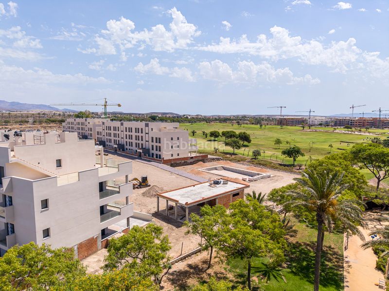 Foto 8d5d22b2-a1b6-40db-a65e-3c22495ddca1. Pis 94m<sup>2</sup> amb aparcament piscina a El Toyo Almería