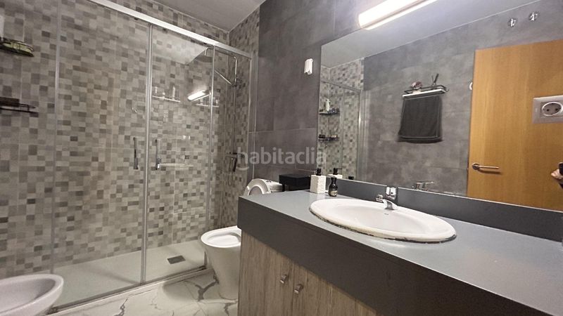 Foto d992dbbc-a914-4aed-839e-87143553a8c2. Pis amb calefacció aparcament a Sant Andreu de la Barca