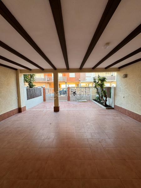 Foto f004d23d-2c27-4f41-bf28-253404626827. Chalet in carrer de la cala de calp 10 in Les Palmeres Sueca