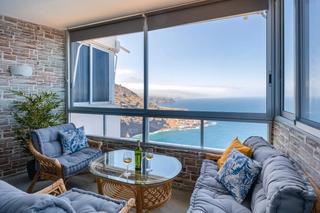 Loft a Avenida berlín 51. Excelente loft en la costa con terraza y vistas panorámicas