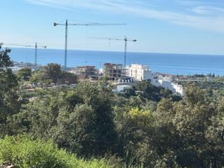 Terreno residenziale in Alto de los Monteros. Parcela con vistas al mar zona los altos de los monteros