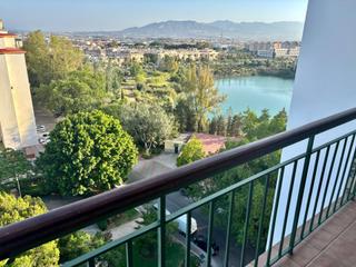 Lloguer Pis a El Tejar - Hacienda Bizcochero. Piso en alquiler junto teatinos tres dormitorios y terraza